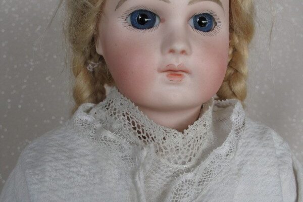 Lot 98 – Emile Jumeau “Première Bébé”, 1878